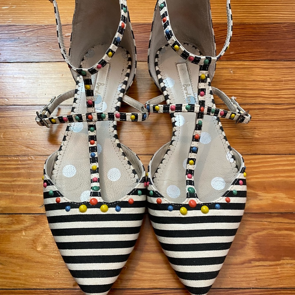 Boden t strap black and white sandal 37 7